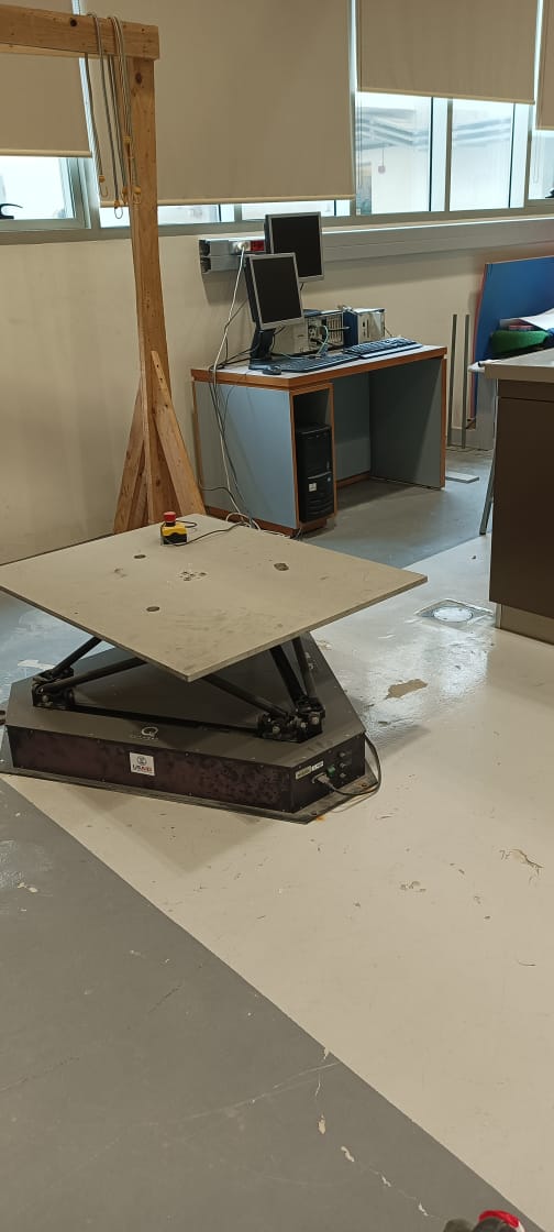 6 DOF Shaking Table