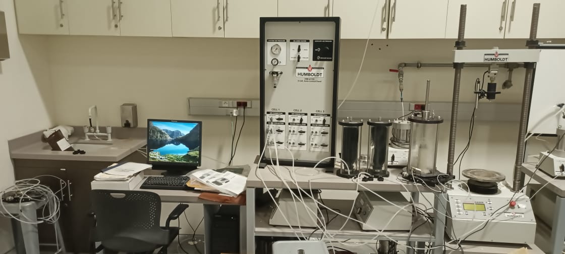 Humboldt Triaxial Machine